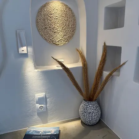 Fratelli Family Тинос