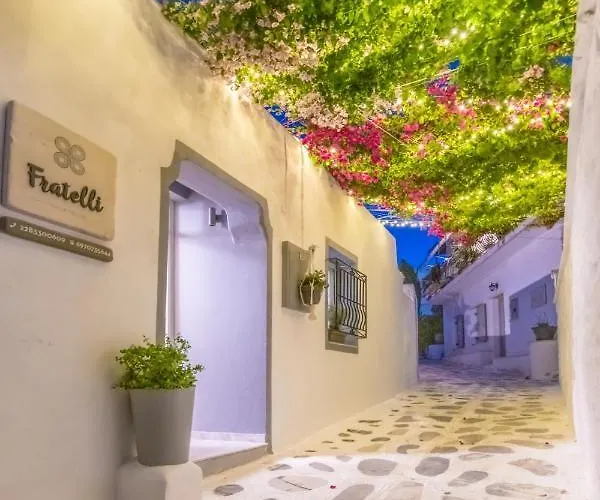 Fratelli Family Hotel Wyspa Tinos